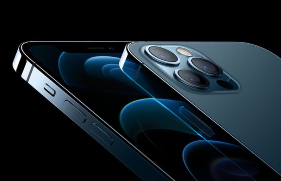 iPhone’y 12 i 12 Pro bardziej wytrzymałe niż poprzednie modele (wideo)