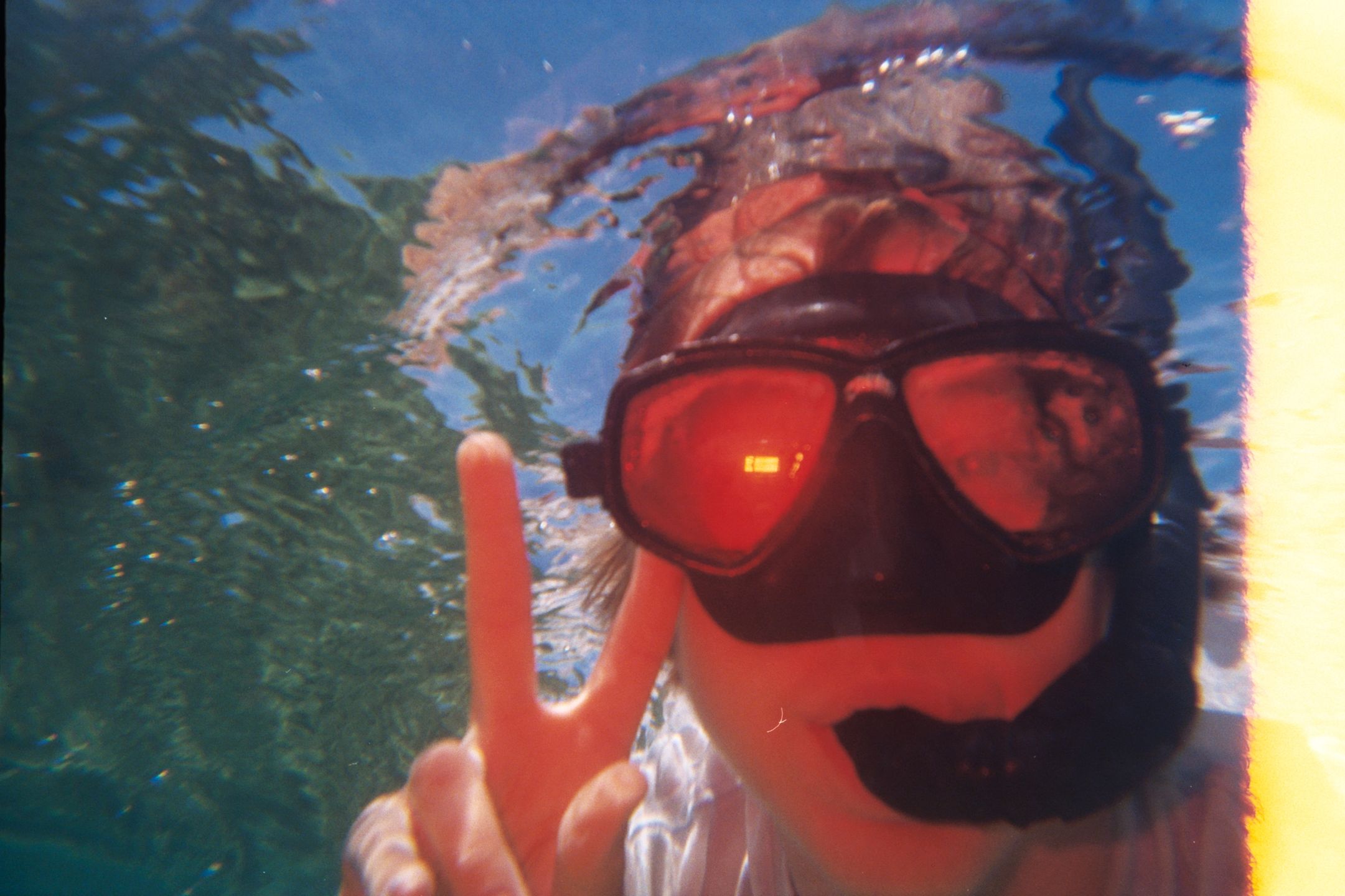 Lomography Analogue Aqua – hipsterski kompakt na film w obudowie wodoodpornej 5