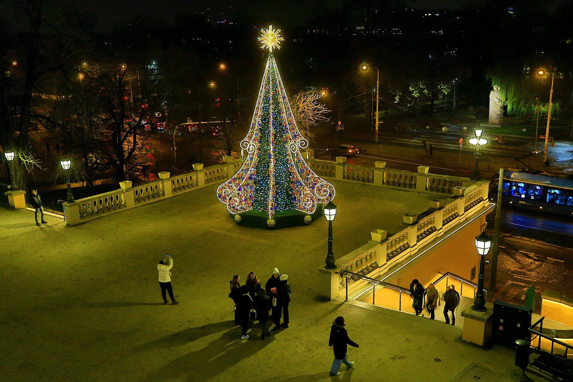 Świąteczna iluminacja już świeci na ulicach Wrocławia.