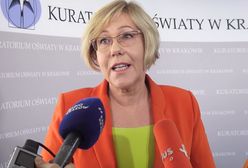 Formowanie rządu jak "gody modliszek". Kuriozalny wpis kurator Nowak