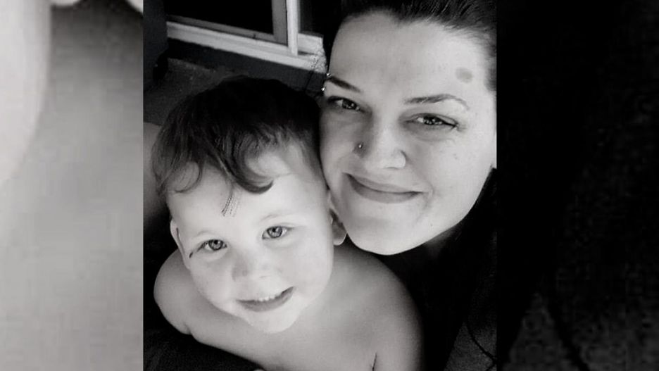 CHłopiec wciągnął pinezkę