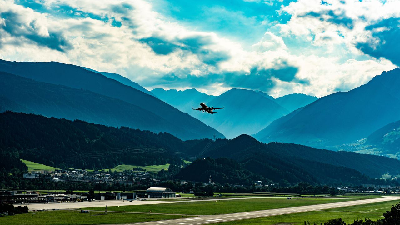 W okolicach Innsbrucka często występują turbulencje