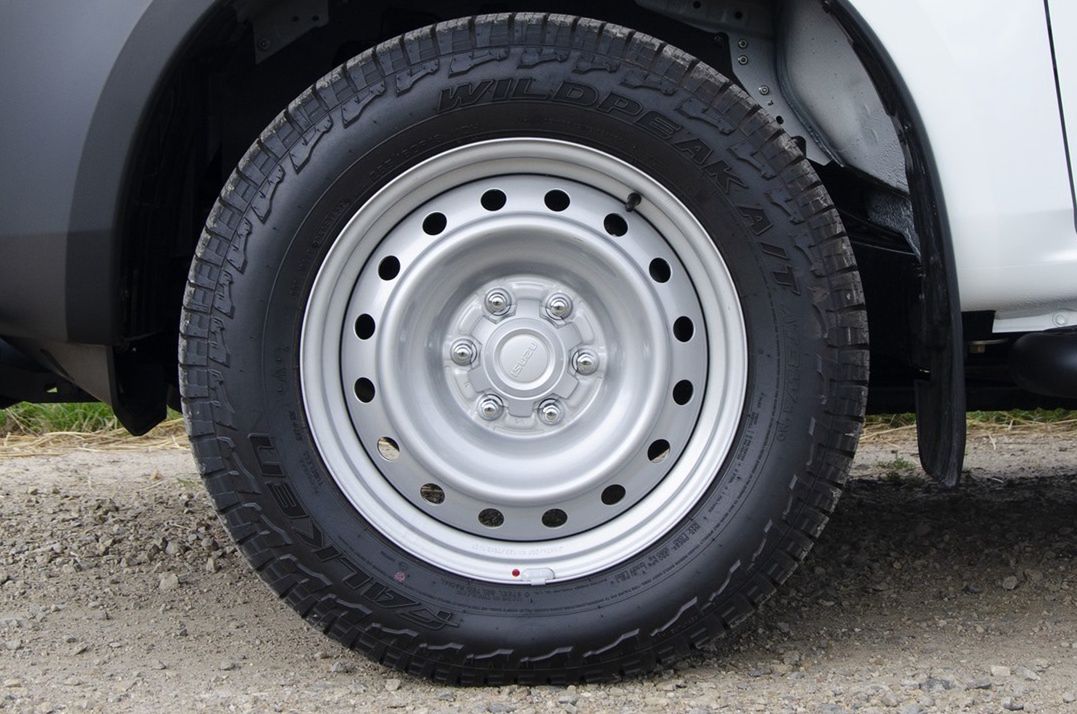 Isuzu D-Max