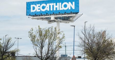 Kawałki metalu w popularnym suplemencie. Decathlon wycofuje produkt