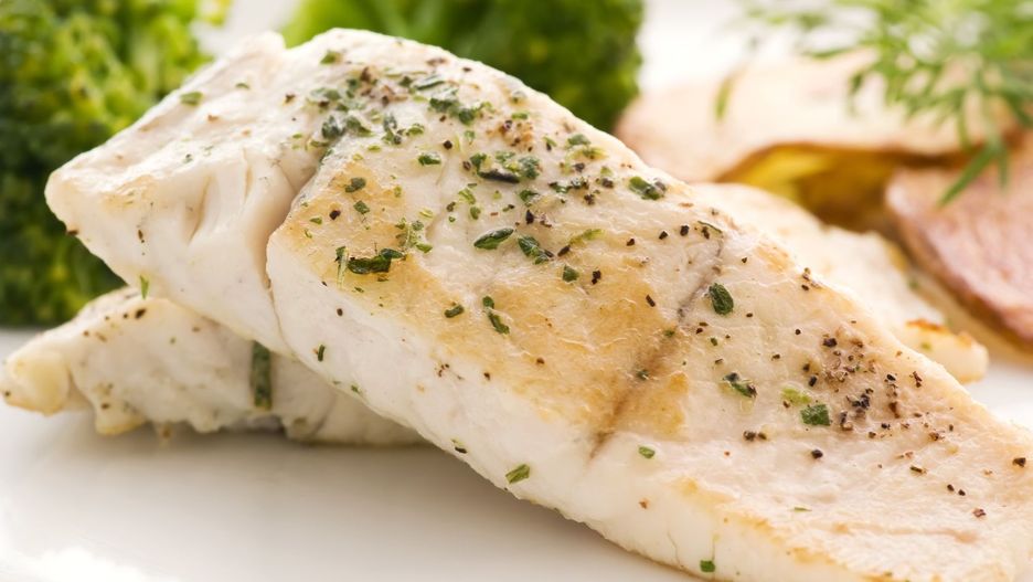 Ryby słodkowodne gotowane na parze mają mało cyjanotoksyn