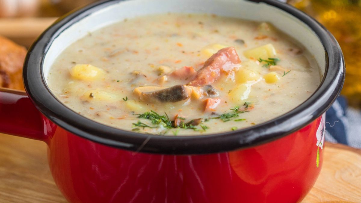 Żurek nie tylko smakuje, ale i rozgrzewa