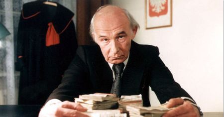 Dopasuj bohatera do filmu lub serialu. Zdobędziesz komplet punktów?