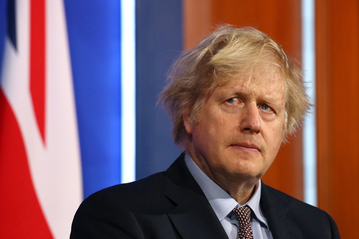 Koronawirus. Boris Johnson chce zaszczepić cały świat do końca 2022 roku