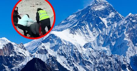Bójka pod Mount Everest. Jest nagranie