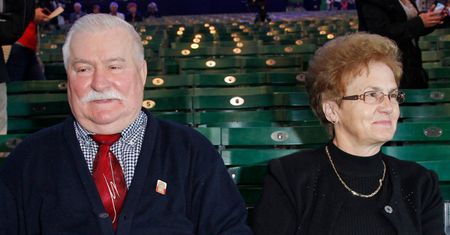 Lech Wałęsa stwierdził, że już dawno byłby PO ROZWODZIE z żoną, gdyby nie... WIARA. "To mnie trzyma"