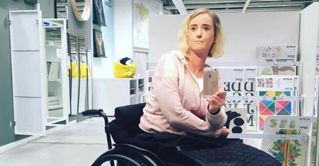 Niepełnosprawna twierdziła, że fundacja wyrzuciła ją za poparcie Andrzeja Dudy. Wyjaśniamy