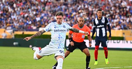 Inter Mediolan remisuje z CF Monterrey. Zalewski wszedł na boisko