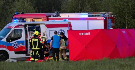 Tarczyn. Kierowca staranował kolarzy - jest zatrzymany