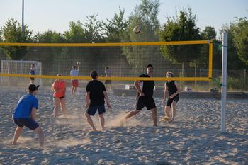 Orlen Beach Volley Tour w Staszowie. Siatkówka plażowa, Letni Festiwal Dmuchańców, food trucki, strefa dla dzieci