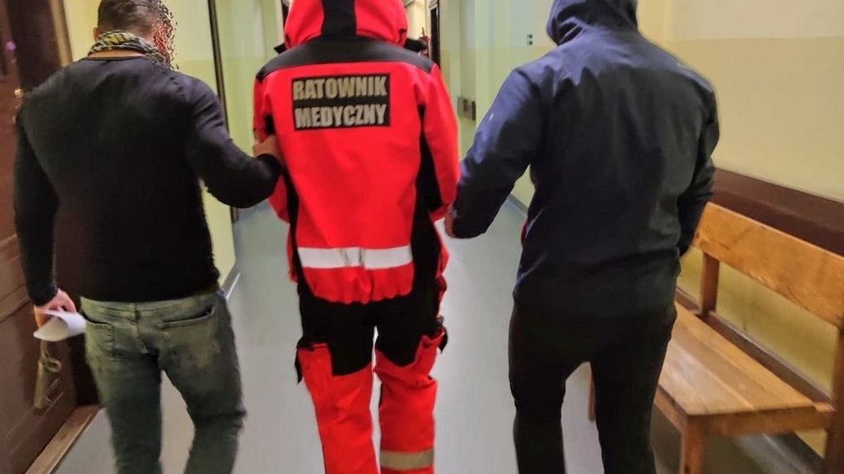 Fałszywy ratownik medyczny trafił w ręce gliwickich policjantów. 