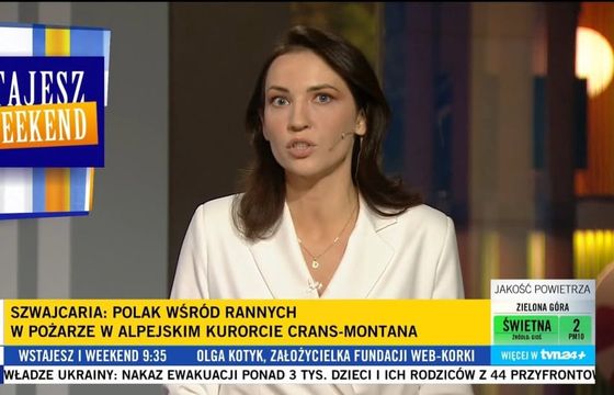 Dominika Ziółkowska prowadzi serwisy informacyjne w TVN24
