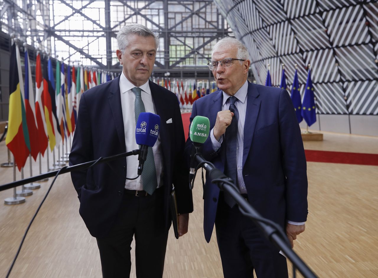 Wysoki Komisarz Narodów Zjednoczonych ds. Uchodźców Filippo Grandi i wysoki przedstawiciel Unii Europejskiej do Spraw Zagranicznych i Polityki Bezpieczeństwa Josep Borrell 