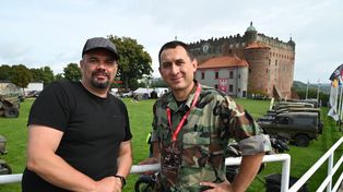 Fani militariów i amerykańskich aut przyjechali do Golubia-Dobrzynia. Tak wyglądał zlot na Zamku Golubskim