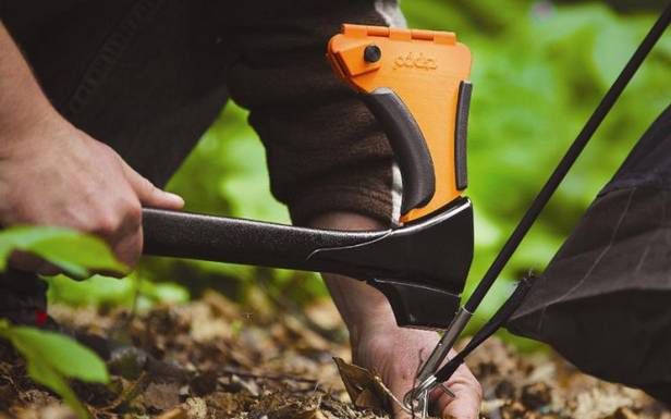 Zippo 4-in-1 Woodsman (Fot. Gizmag.com)