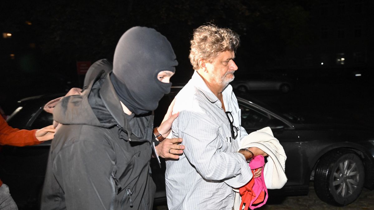 Janusz Palikot usłyszał zarzuty, chodzi o oszustwa - poinformowa