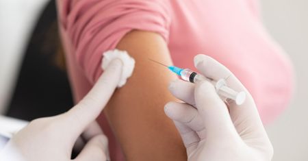 Floryda chce znieść obowiązek wszystkich szczepień. Lekarze oburzeni
