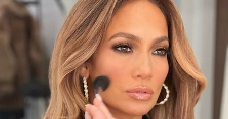 Nic dodać, nic ująć. Stylizacja Jennifer Lopez mówi sama za siebie