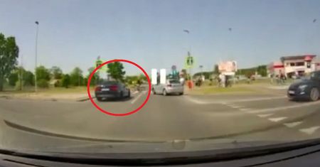 Przerażające nagranie. Rowerzysta "wyleciał" w powietrze