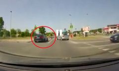 Przerażające nagranie. Rowerzysta "wyleciał" w powietrze