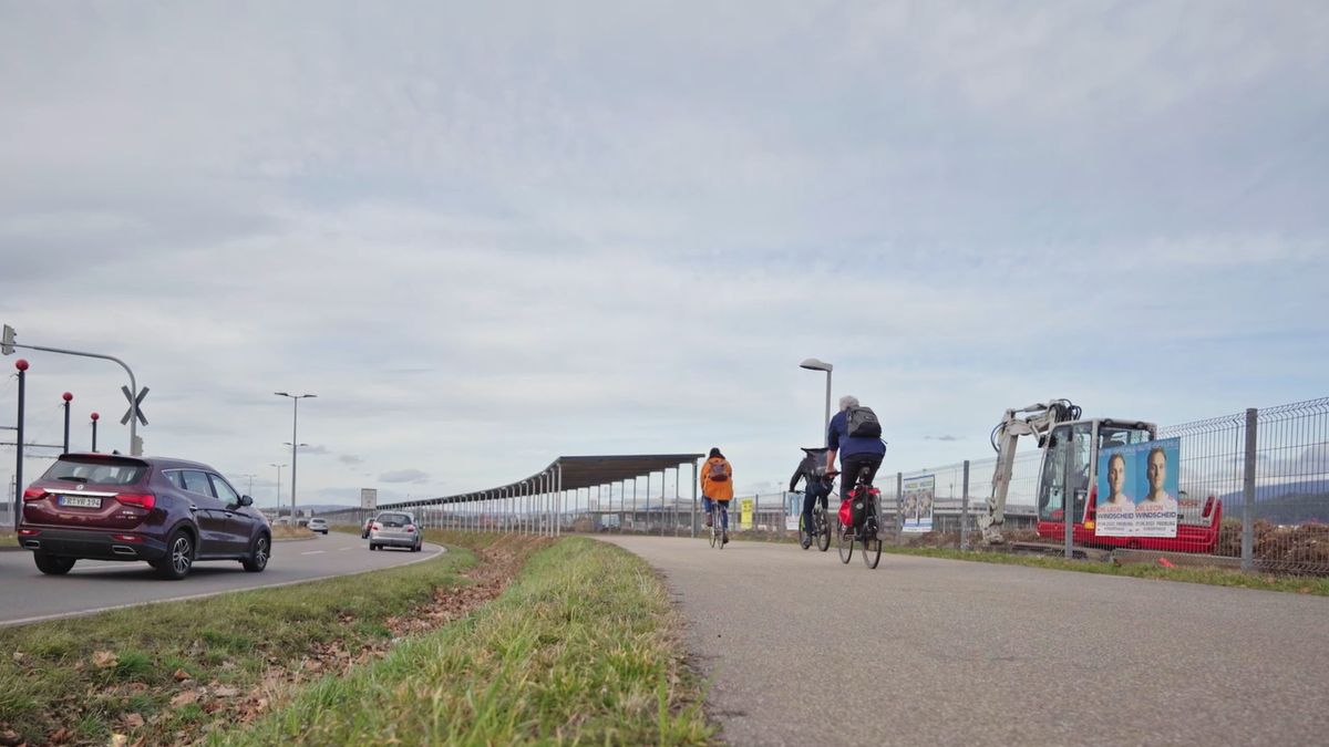 Ścieżka rowerowa z fotowoltaiką znajduje się we Freiburgu
