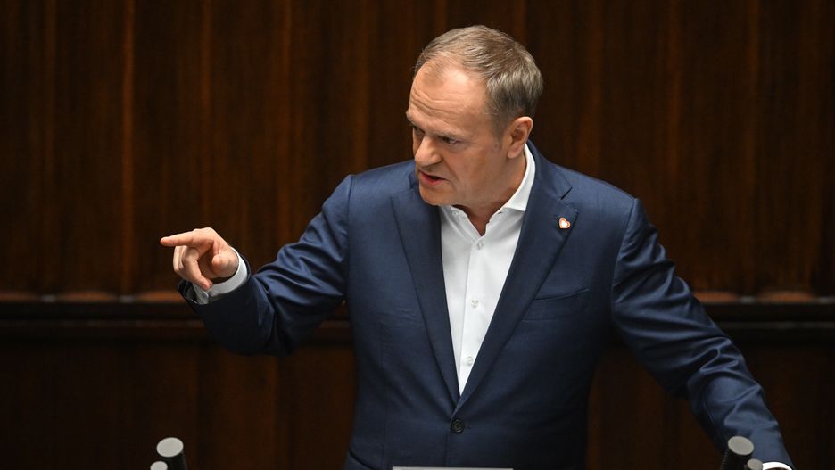 Donald Tusk
Radek Pietruszka
polityka, posiedzenie, przed obradami, sala plenarna Sejmu, sala posiedze�, sejm, sejmie, sejmu, 10 10. X kadencja kadencji, 29 29. posiedzenie posiedzenia