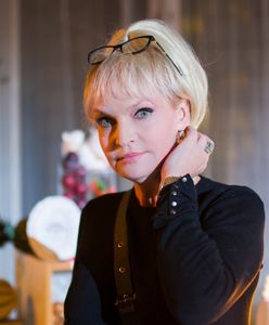 Adrianna Biedrzyńska świętuje 59. urodziny. Ma nową pasję, jest zakochana, ale tęskni za normalnością