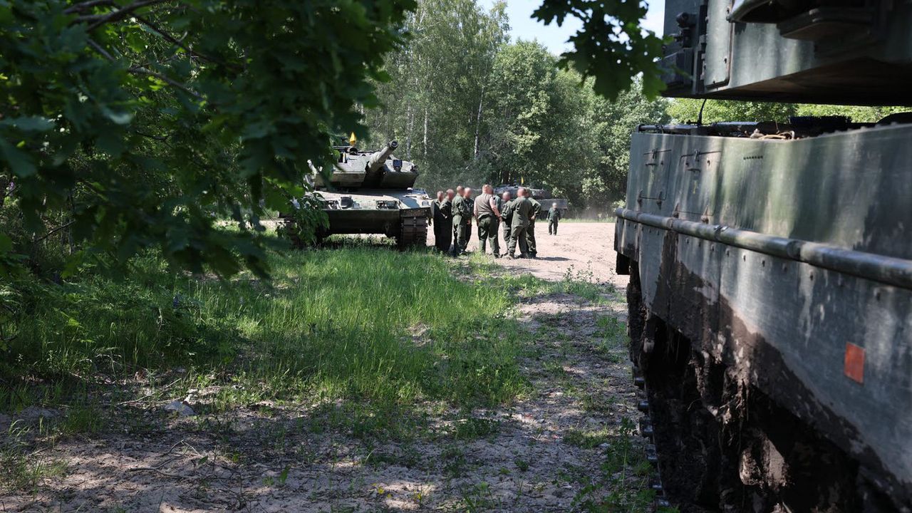 Są już w Ukrainie. Lepsze niż niemieckie Leopardy