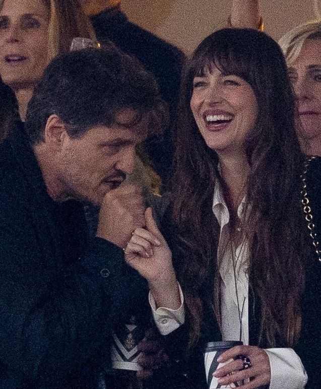 Dakota Johnson i Pedro Pascal