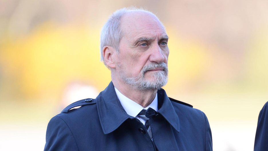 Antoni Macierewicz: Polska obiektem ataków, które będą przybierać na sile