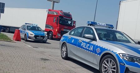 Policja patrolowała A2 z ziemi i z powietrza. Najbardziej zawinili kierowcy TIR-ów