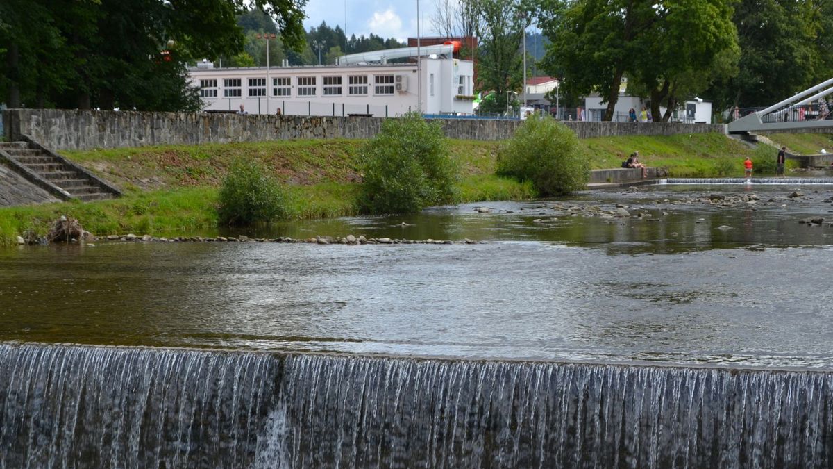 Wisła w Beskidzie Śląskim/ zdjęcie ilustracyjne