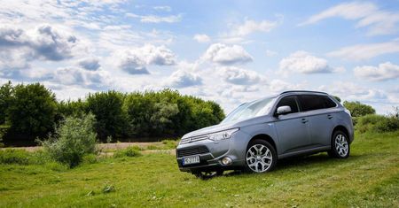 Mitsubishi Outlander PHEV - pierwsza jazda