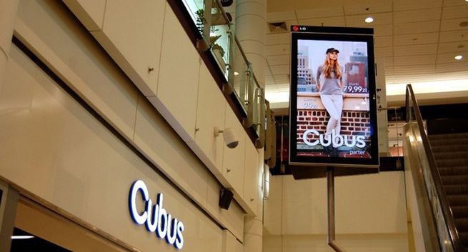 Cubus reklamuje się w galeriach handlowych