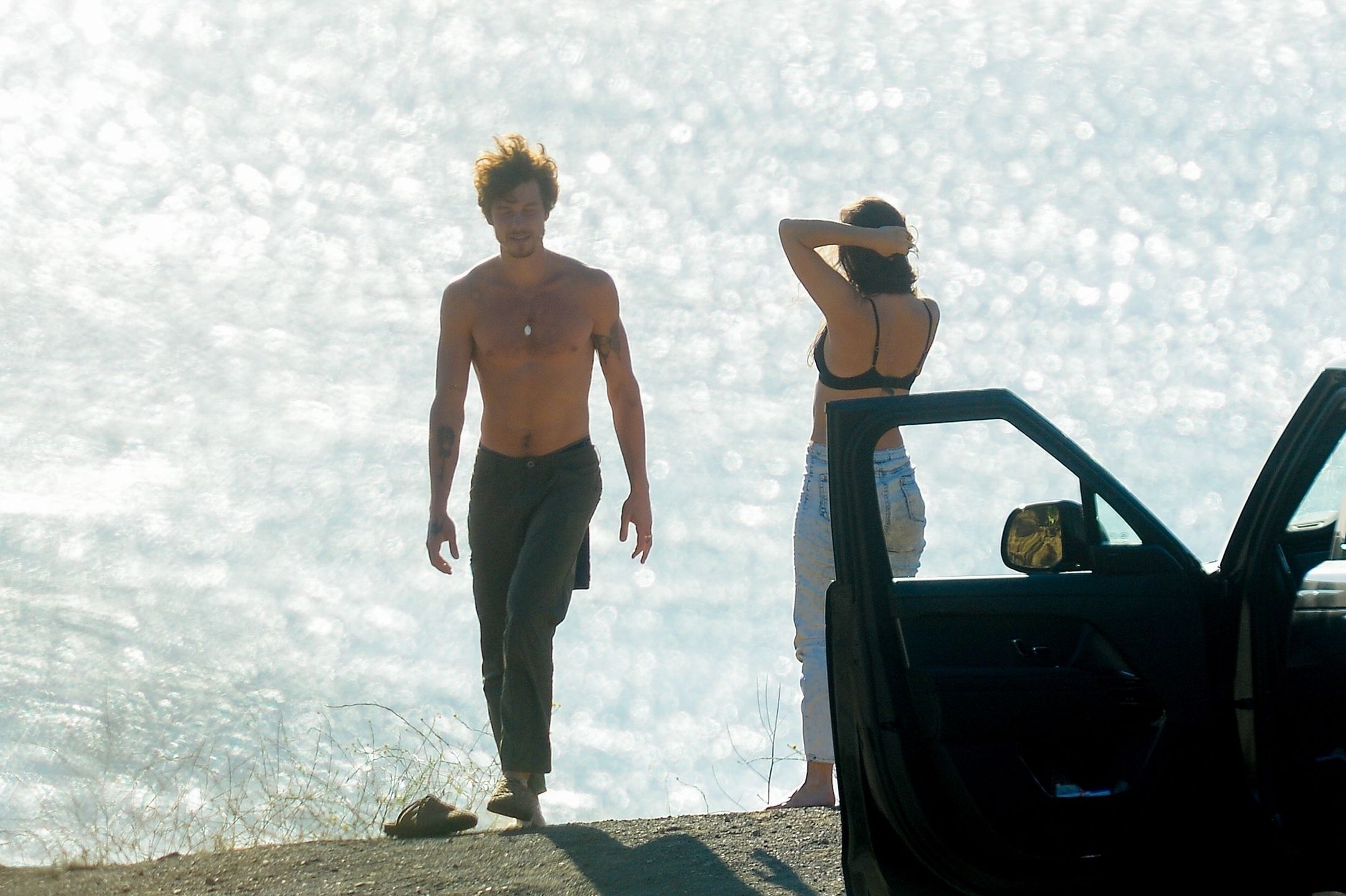 Shawn Mendes dokazuje z sympatią na plaży