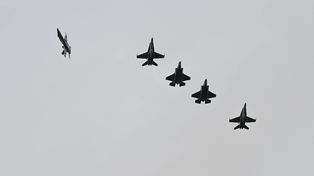 Trzy F-35 leciały do Europy. Jeden nie dotarł