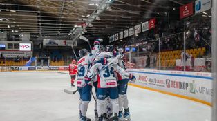 KH Energa Toruń z czwartym zwycięstwem z rzędu. Hat-trick Denyskina w Sanoku