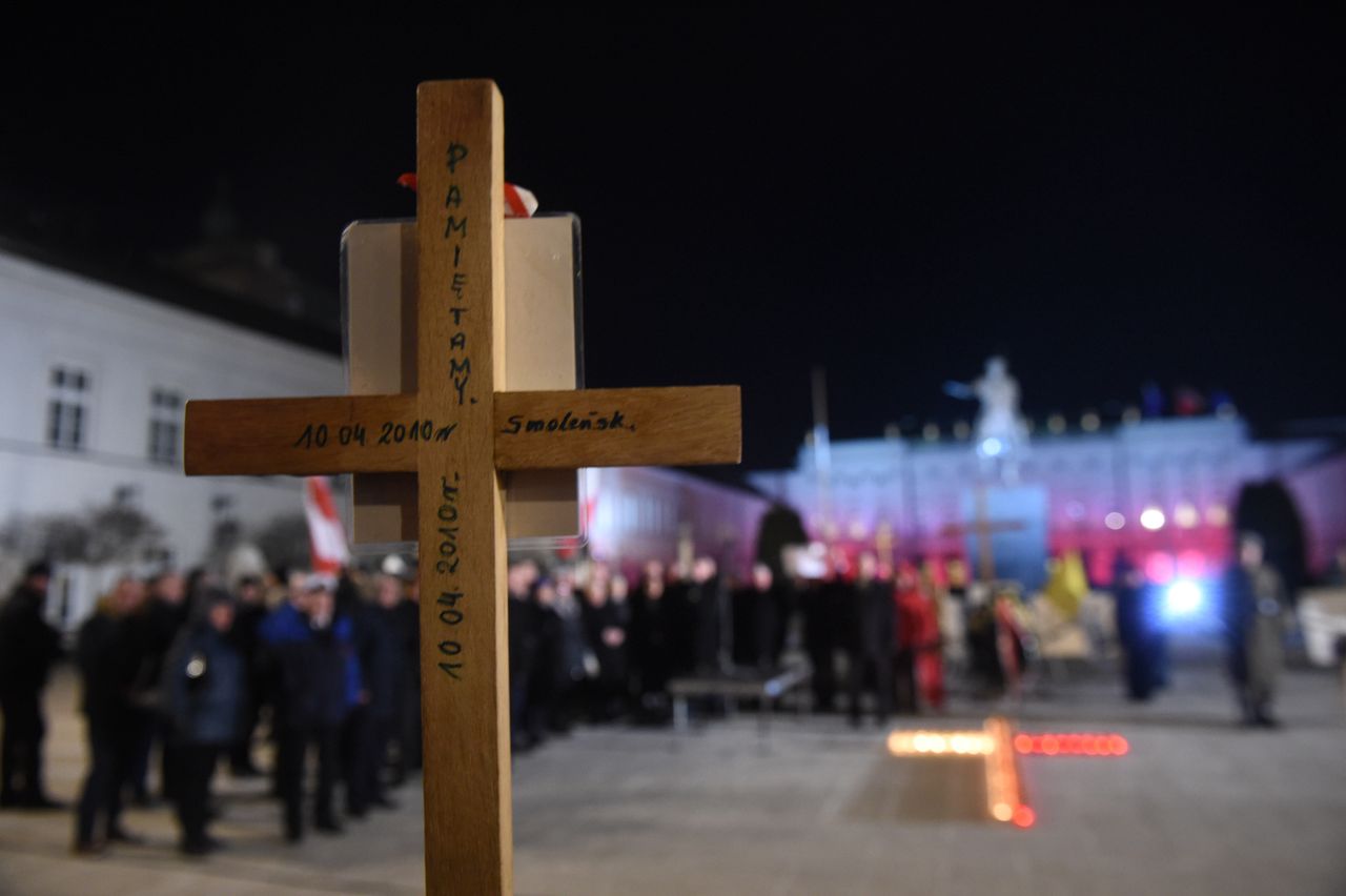 Miesięcznica smoleńska. Sąd Najwyższy uchylił kary za zakłócanie uroczystości