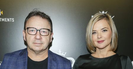 Walka o majątek. Richardson nie zamierza się wyprowadzać