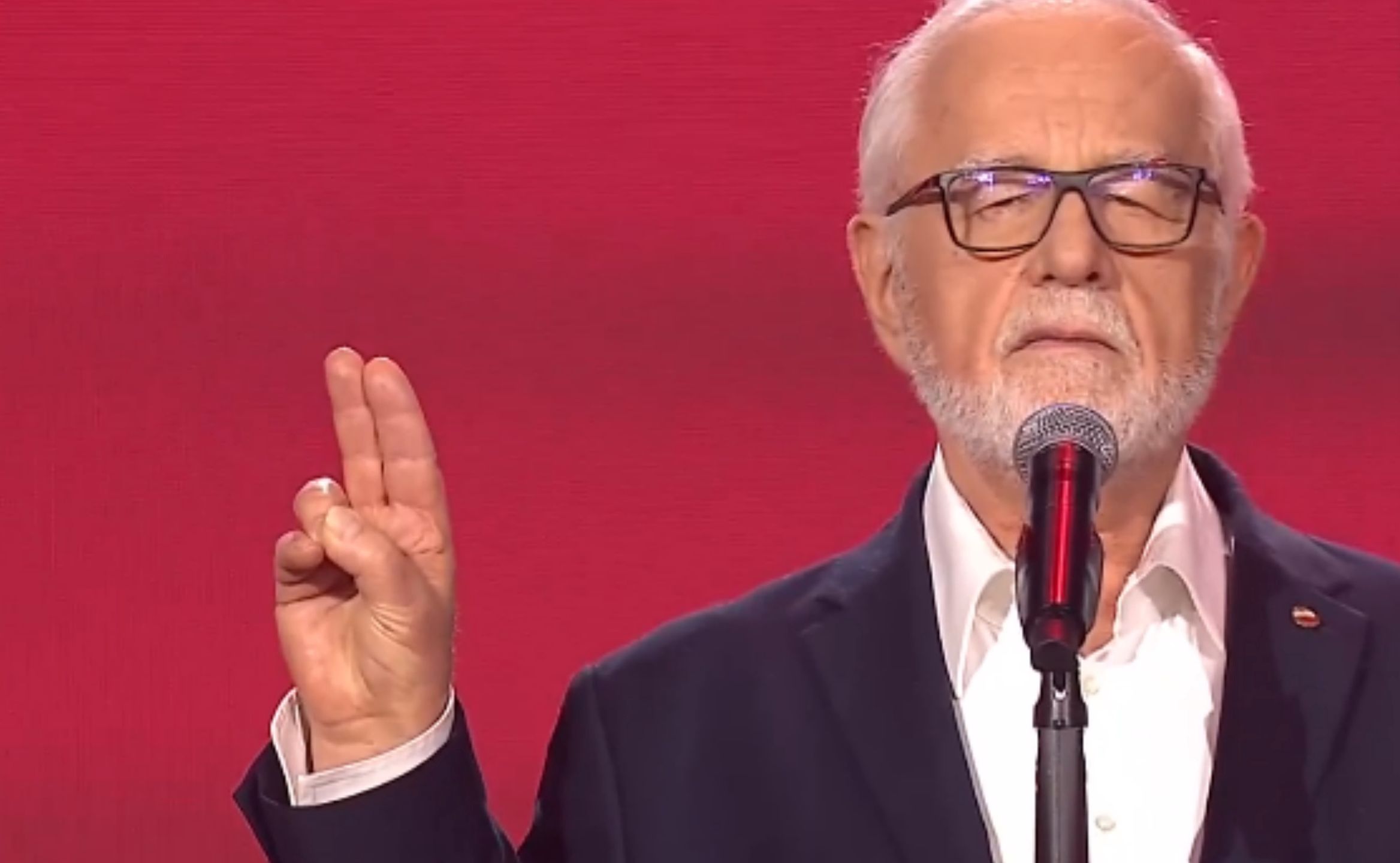 Podczas koncertu "Murem za polskim mundure" Jan Pietrzak zaśpiewał swój najbardziej znany utwór 