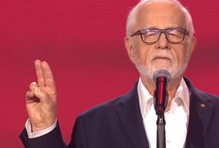 "Murem za polskim mundurem". Przebrzmiałe gwiazdy dla TVP. Propaganda jak ze stanu wojennego [RECENZJA]