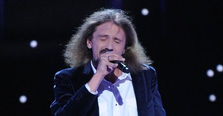 Gienek Loska wygrał 1. edycję "X Factora". Jego występy przejdą do historii telewizji