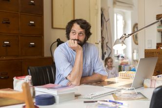 Pracownik zdalny widziany jest w krzywym zwierciadle. Trudniej mu o awans i uznanie