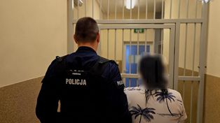 Kuźnia Raciborska: 48-latka złamała zakaz zbliżania się do byłego partnera i dzieci. Groziła 14-letniemu synowi