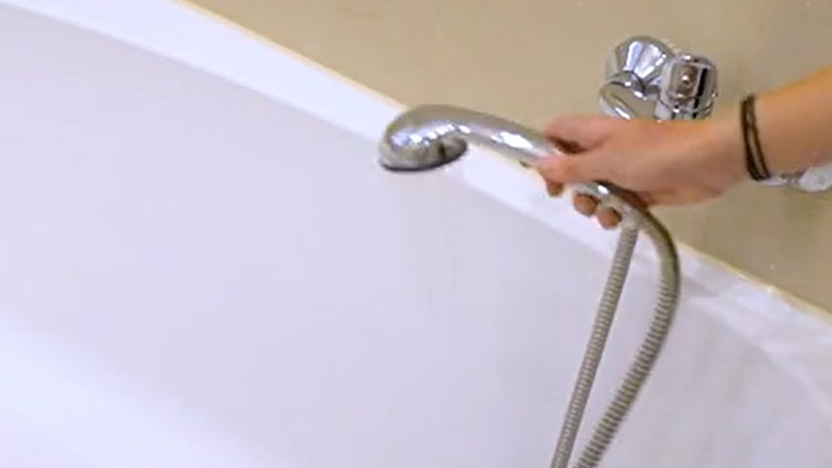 Sprytny patent na mycie wanny