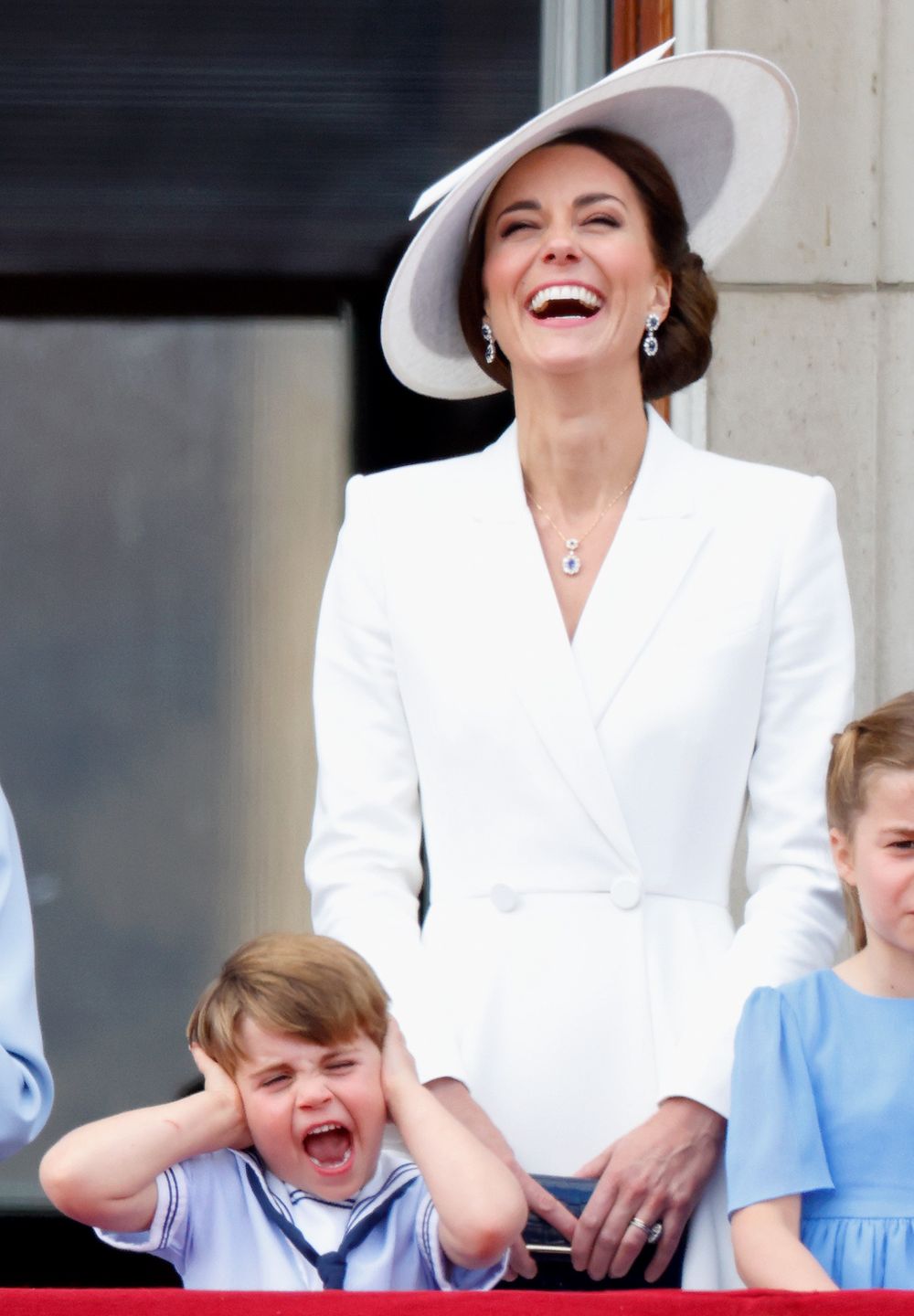 Kate i William chcą "uspokoić" rodaków publikacją zdjęcia księcia Louisa 